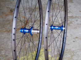 custom handbuilt wheels road aluminum train ART 1